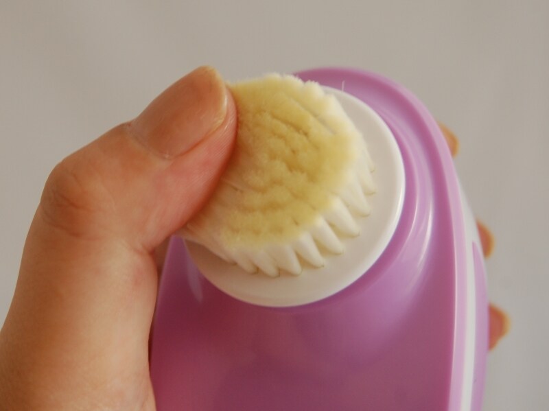 密度の高いブラシは、驚くほどのやわらかさ