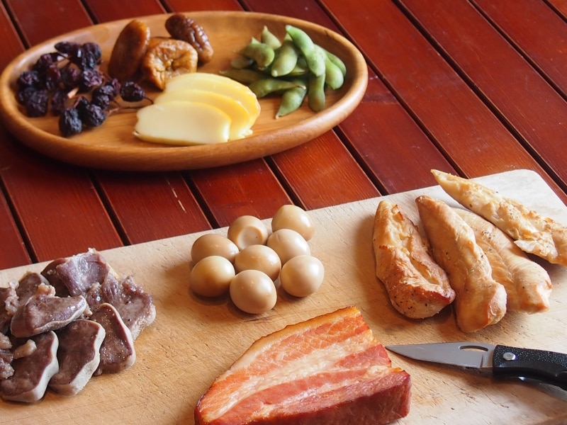 ずらりと並ぶ燻製