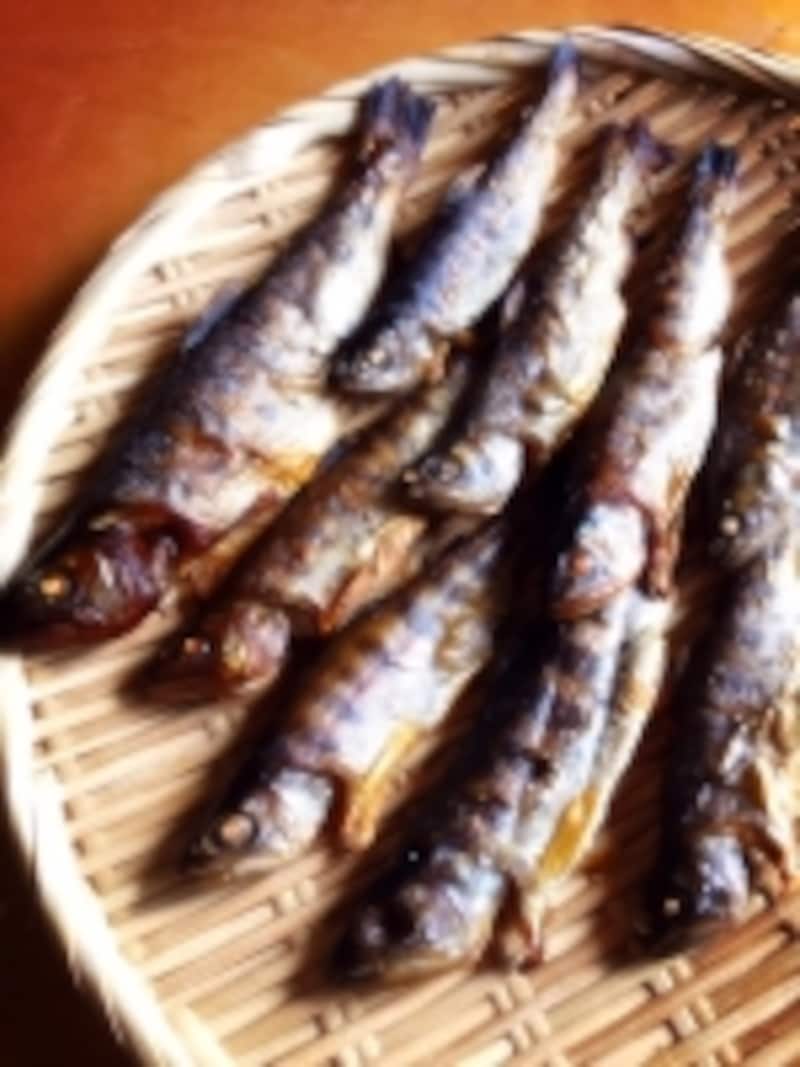 燻された渓流魚