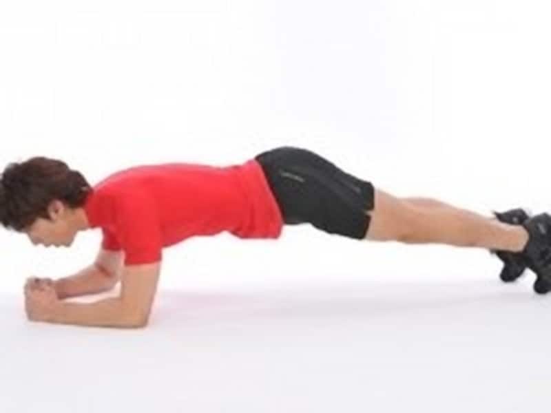 お尻が上がってしまうと、腹筋に効かない