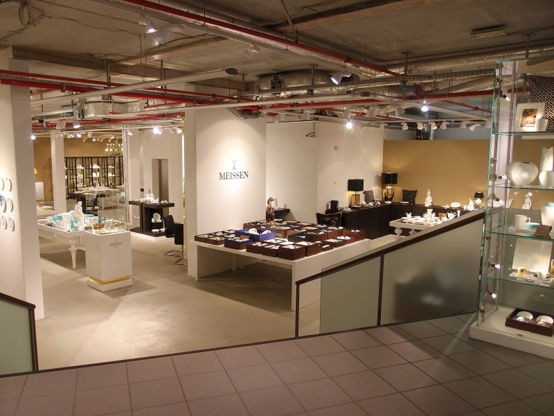 高級モール「QFクルティア」地下にあるマイセンのアウトレットショップ