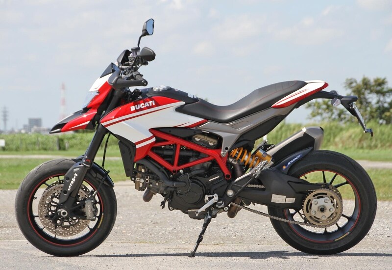 ドゥカティ ハイパーモタードSP レフトビュー