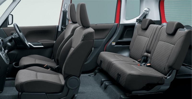 広い荷室と豊富な収納スペース、後席両側スライドドアやリヤシートの利便性向上など使い勝手もアップ！