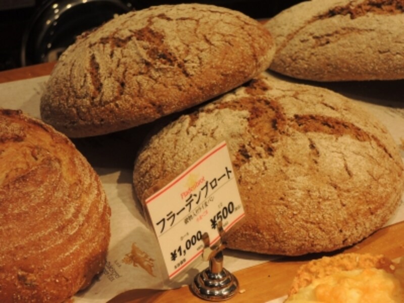 各種ライ麦パンもある