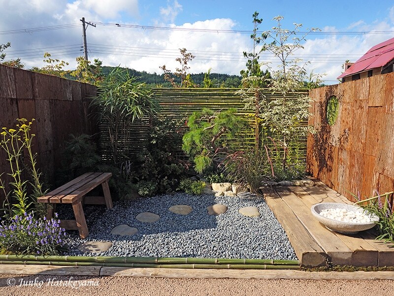 「月見で一杯」より