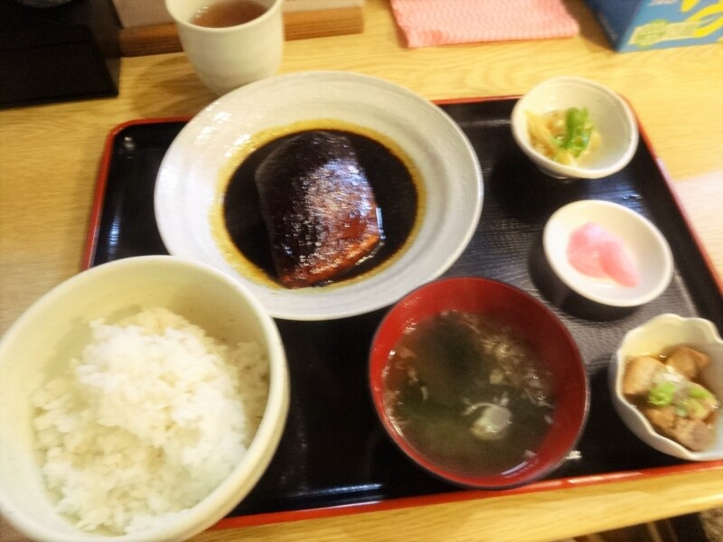 なかなかバランスのいい定食