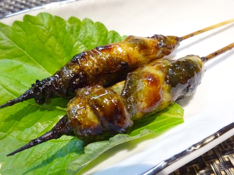 クセになりそうな、「うなぎの皮焼き串」