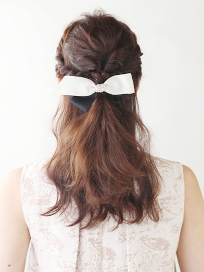 清楚系ハーフアップアレンジ・バック