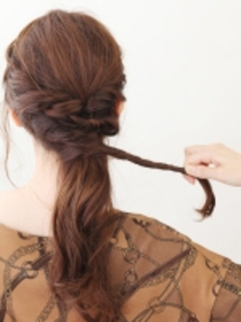 ロングヘア やわらかロングが際立つサイドアップ 結婚式 パーティーヘアアレンジ All About