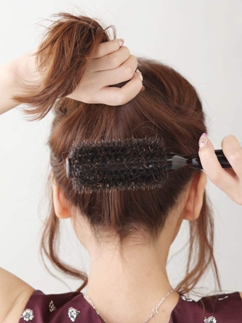 ロールブラシに限らず、いつも使っているブラシでOK