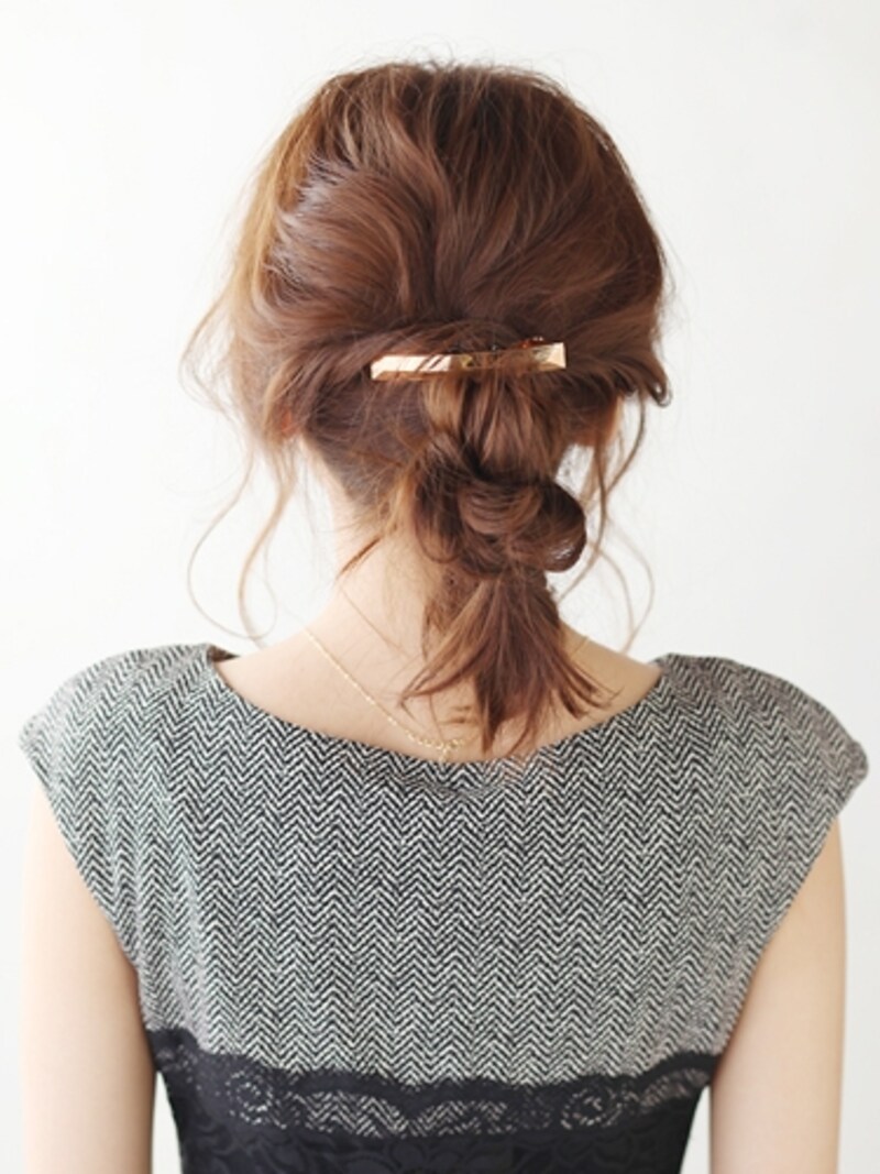 変形三つ編みアレンジ・ミディアムヘアバック