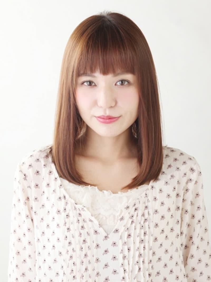 ヘルシーなツヤ感が魅力の重めミディ