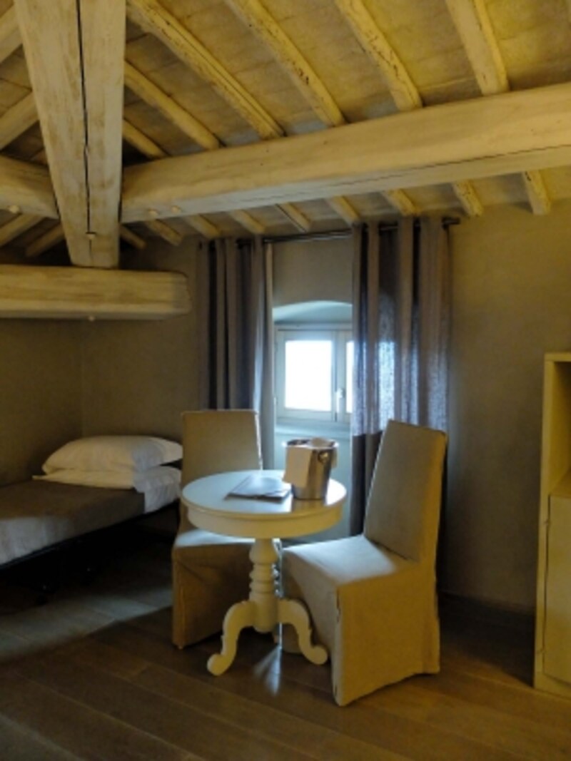 インテリアの主役は小屋裏