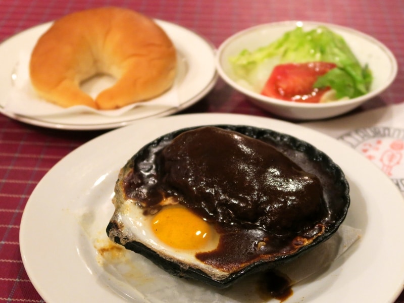 洋食キムラ「ハンバーグセット（1380円税込）」（2015年5月23日撮影）