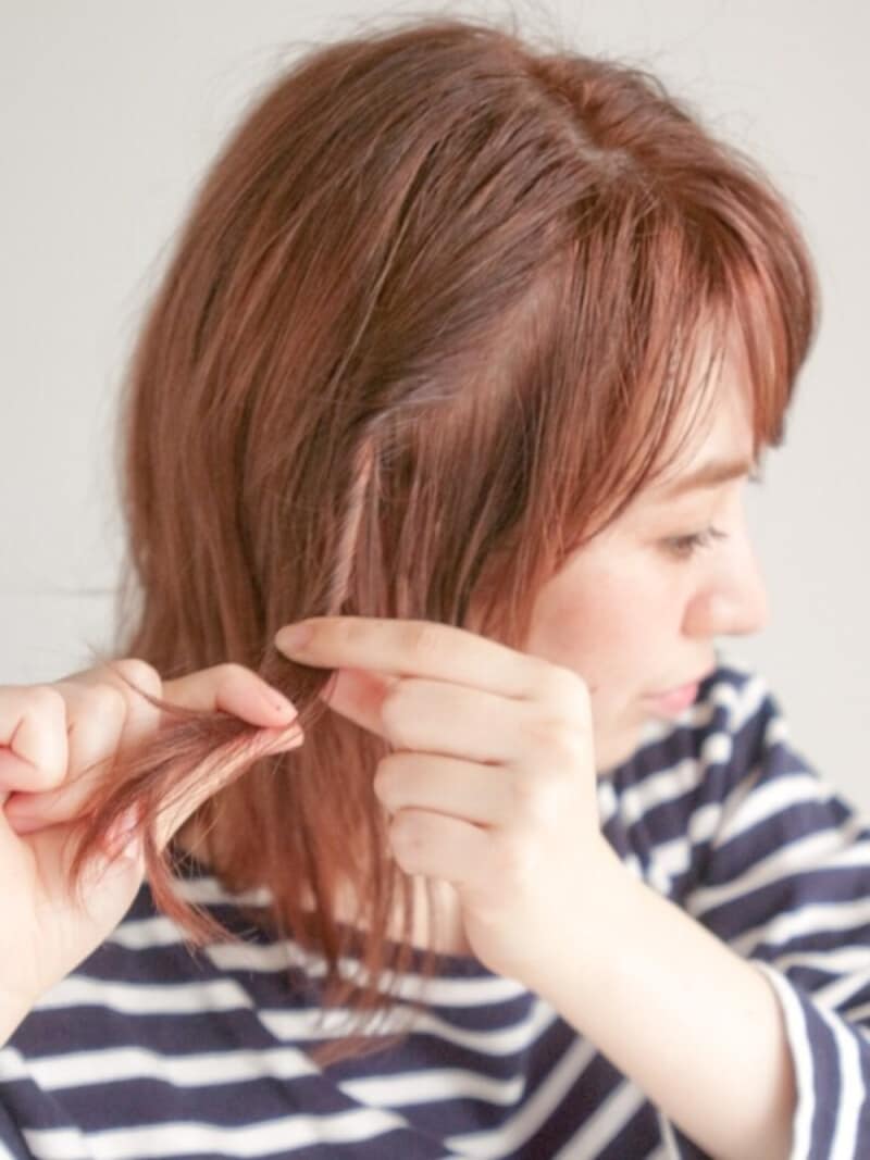 前に引っ張らず真下にねじるイメージ