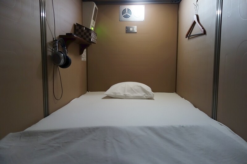 カプセルホテル