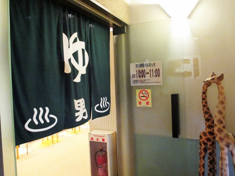 カプセルホテル