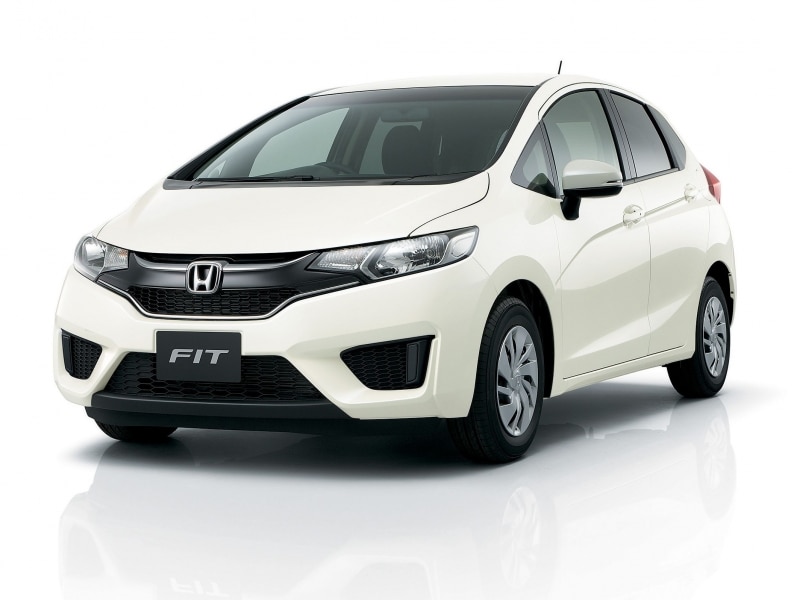 フィットもハイブリッドと普通エンジンを用意するが、燃費を比べてみると？