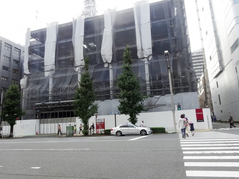 上野3丁目の交差点付近