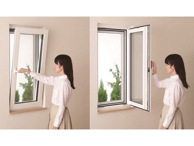 ＜左＞内倒し 　＜右＞内開き
