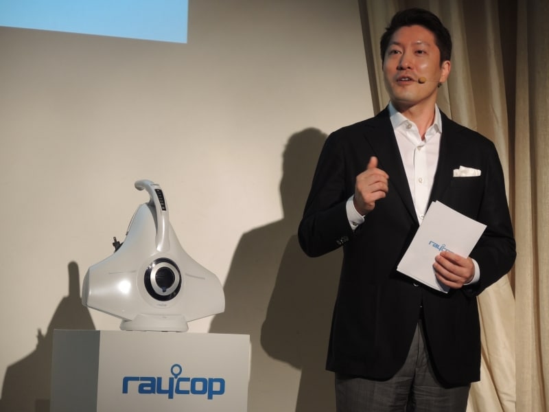 リ・ソンジン代表取締役社長も登壇。