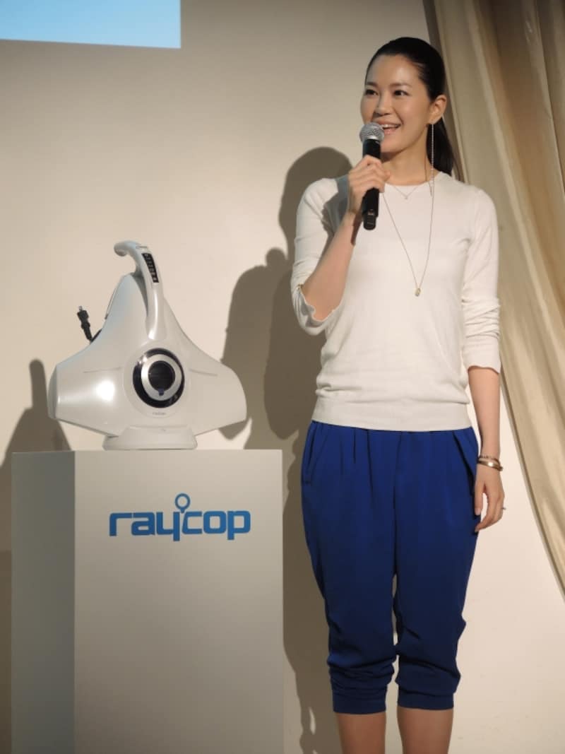 睡眠コンサルタントの友田氏。睡眠の質改善で10キロの減量に成功した。