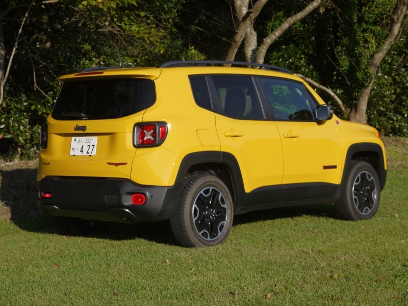 ジープ・レネゲード