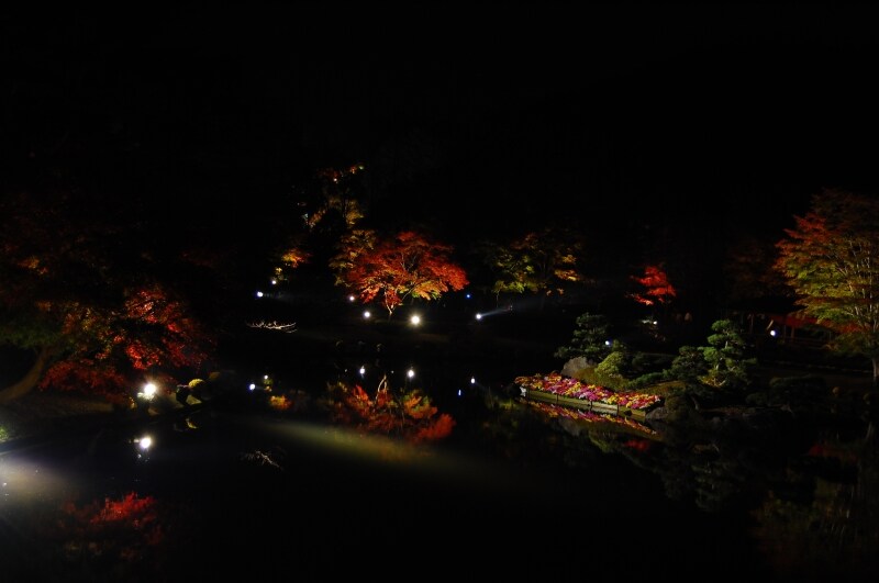 虹の郷の日本庭園