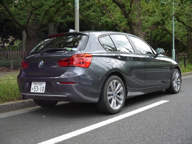 BMW118i
