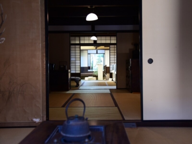 町家は間口(幅)が狭く、奥行きが&quot;ウナギの寝床&quot;のように深い