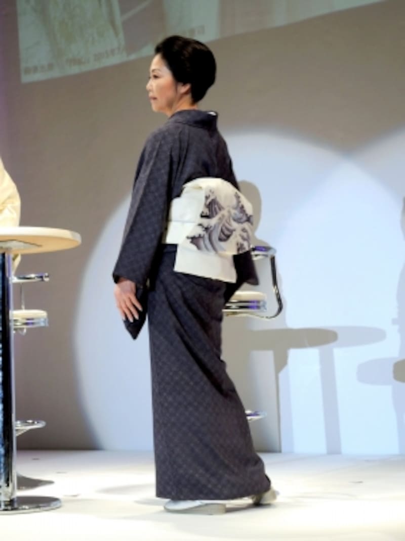 眞弓さんのきもの姿。