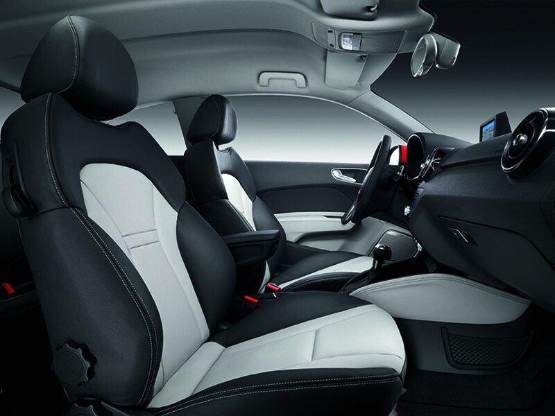 アウディA1undefinedシート