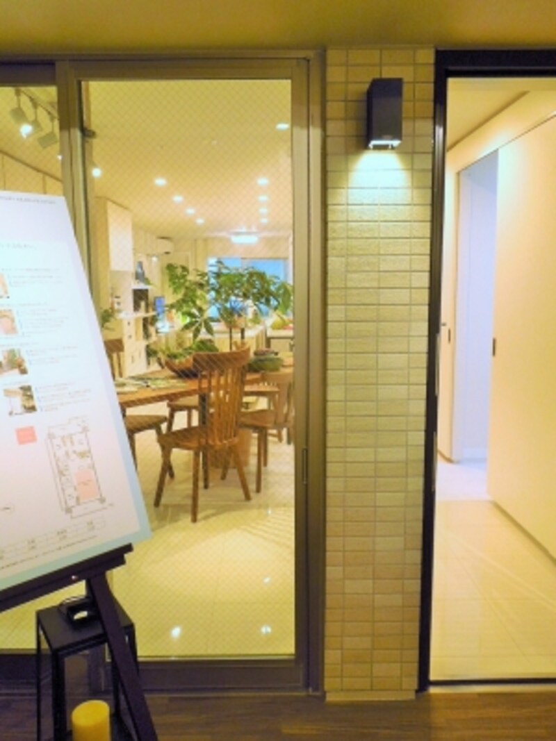 履き出しサッシ