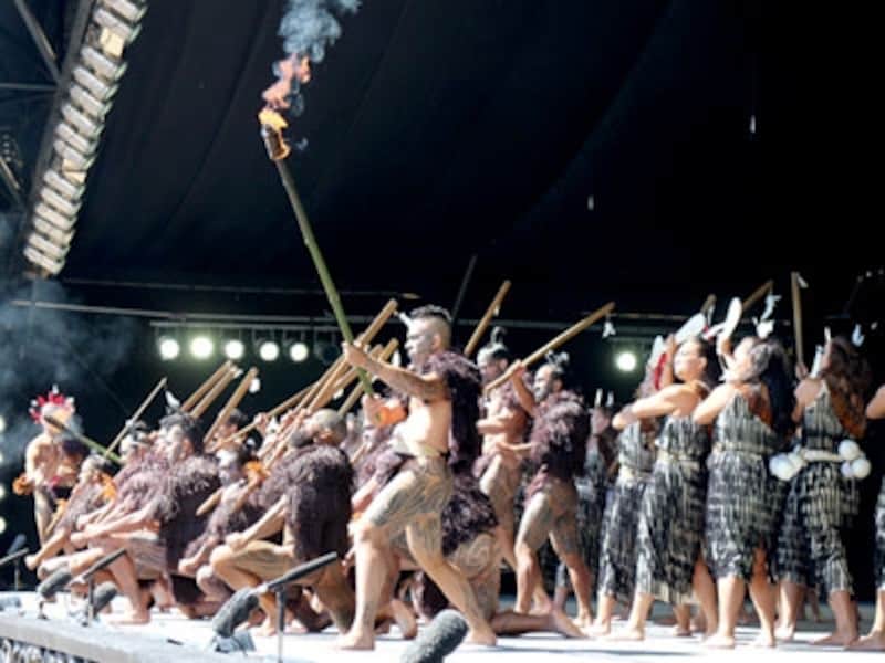 ニュージーランド先住民族マオリの伝統的な踊り