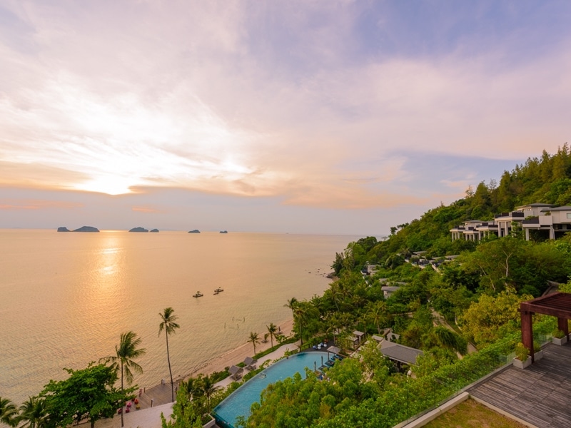 サンセットタイムの太陽は一際大きく見えるから不思議