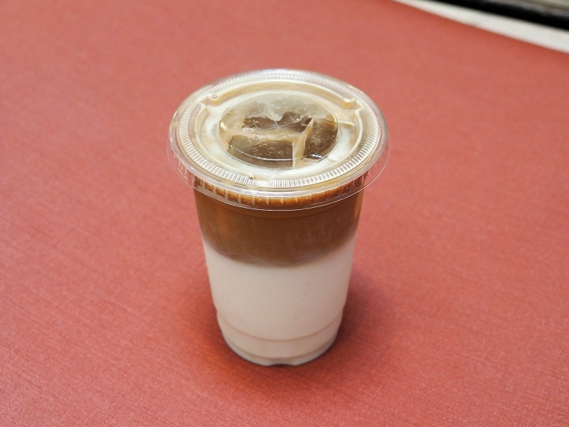 アイス カフェラテ@BLUE Monday