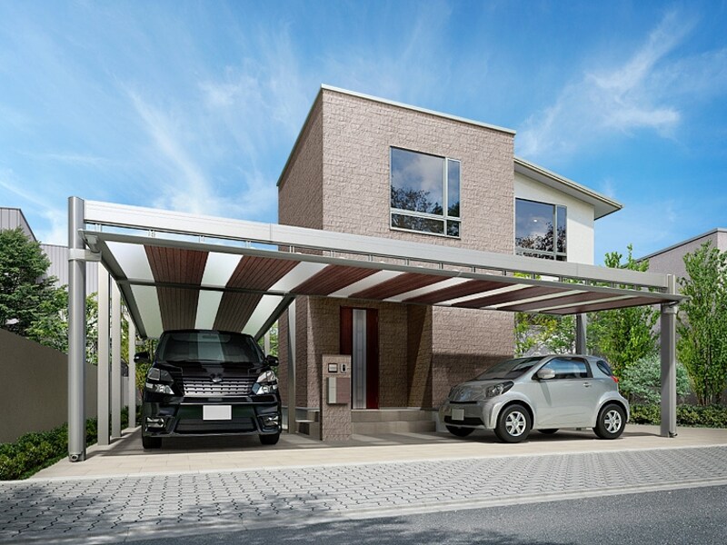 車を止めるだけではなく、住まいを演出するデザイン。　［カーポート　アーキフィールド　カールーフ　施工例　90-30型（ゼブラ8スパン＋標準8スパン）+30-50型（ゼブラ2スパン＋標準3スパン）］