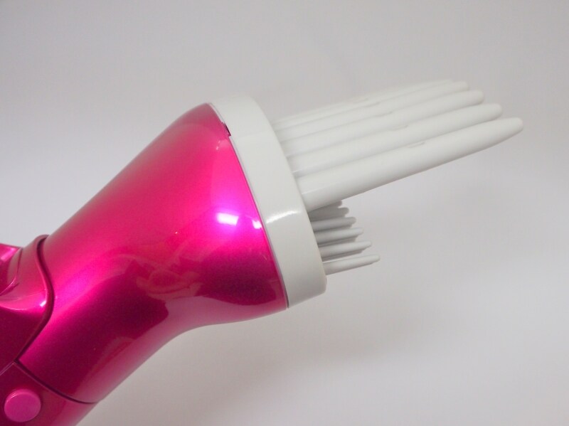 目の粗いコームのため、絡まりにくいのが◎