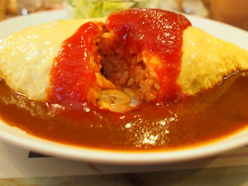 ケチャップとデミグラスソースの融合もいい