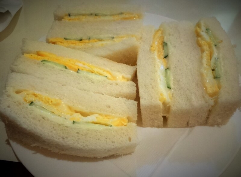 飲み物とセットだと830円