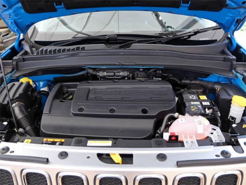 ジープ レネゲード