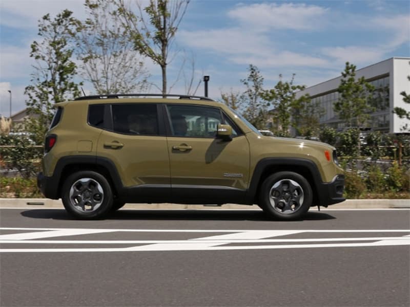 ジープ レネゲード