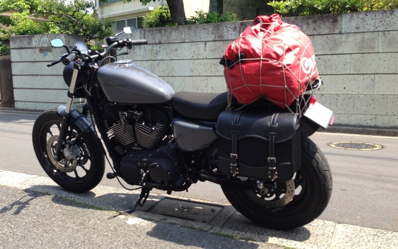 後ろに人や荷物を載せると、当然サスペンションへの荷重がかかってストロークがききにくくなる