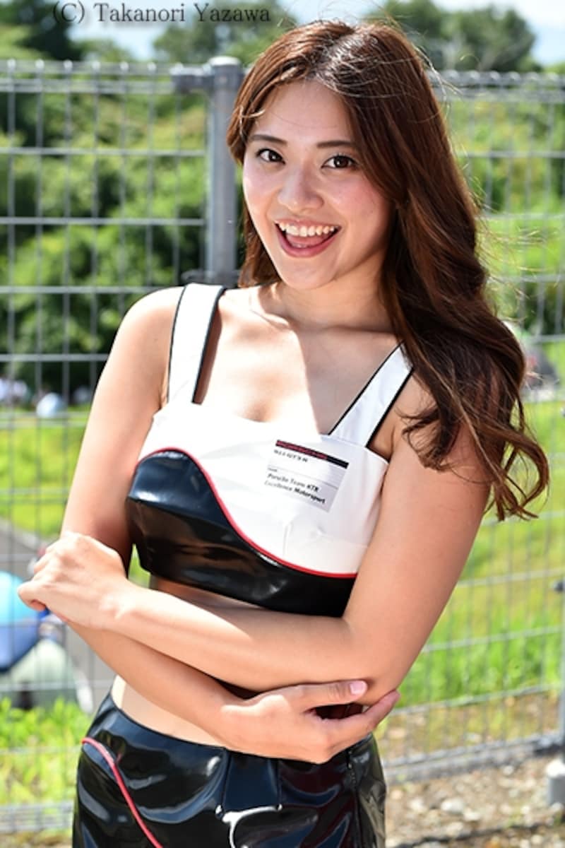 西村麻依/Porsche Excellence Lady