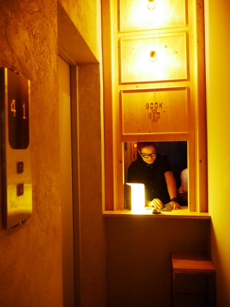 ホステル入り口