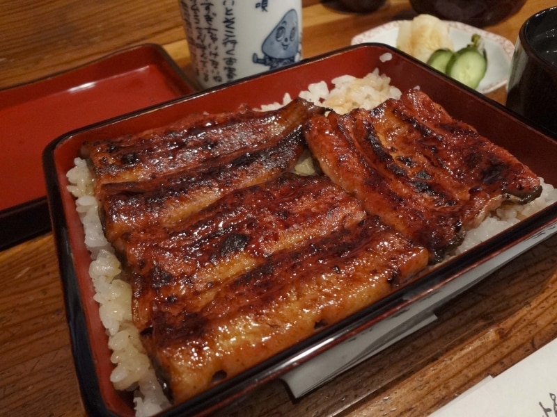 香ばしい「中村家」のうな重