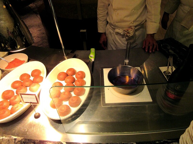 クリスマスプディングのフランベ