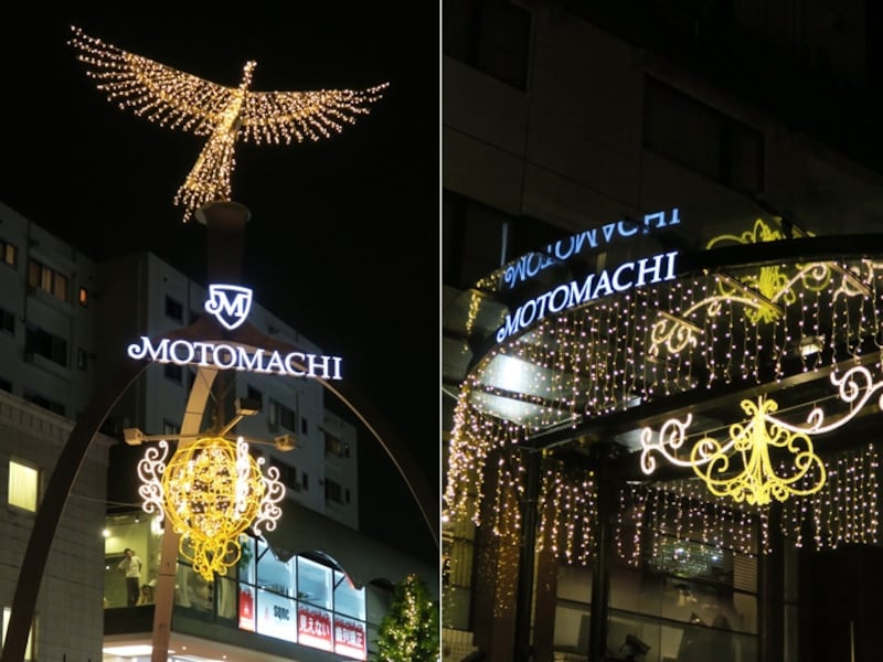 フェニックスアーチ（左）とキャノピー（右）のイルミネーション（2015年11月20日撮影）