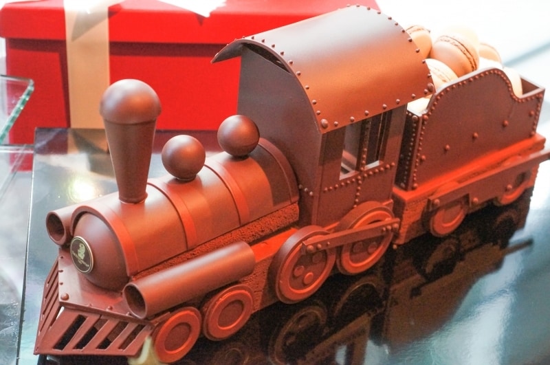 新作 トレインケーキ(パーティー用) 30 cm ¥50,000 限定 5台undefined