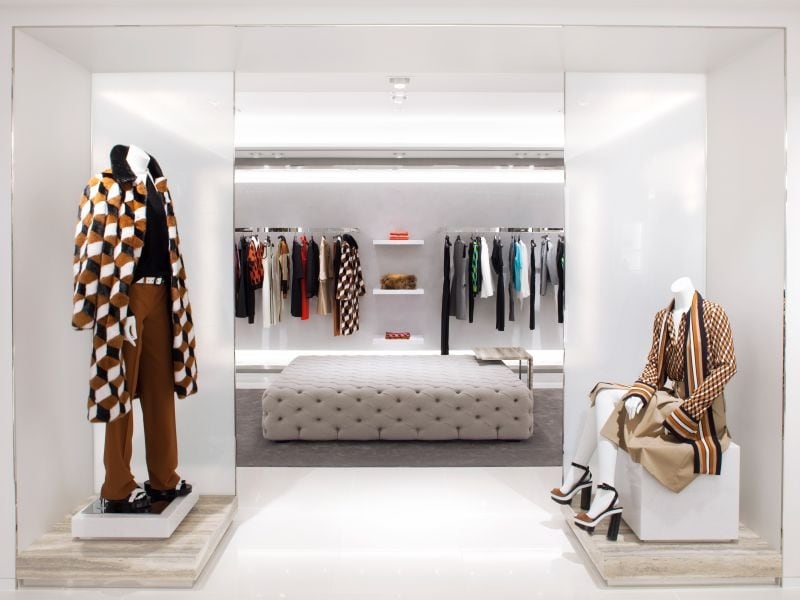 マイケル・コース銀座店 2F